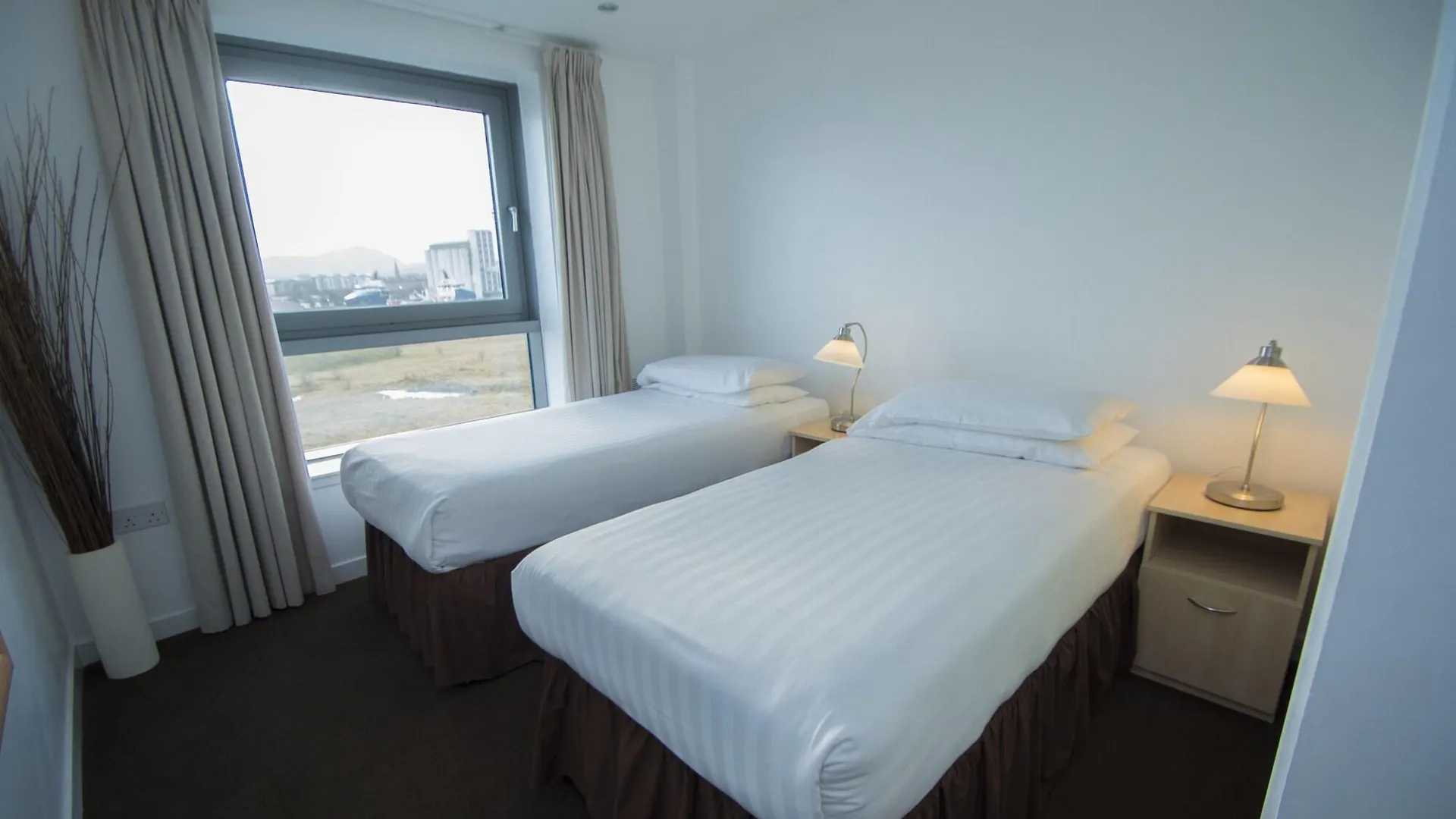 **** Апарт-отель Ocean Serviced Apartments Эдинбург Великобритания
